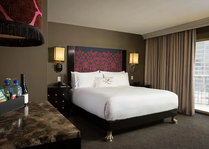 Discover the Best Romantic Hotels in Houston for Couples