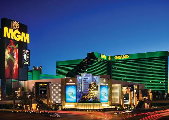 Discover the Glamour: A Guide to Famous Hotels in Las Vegas