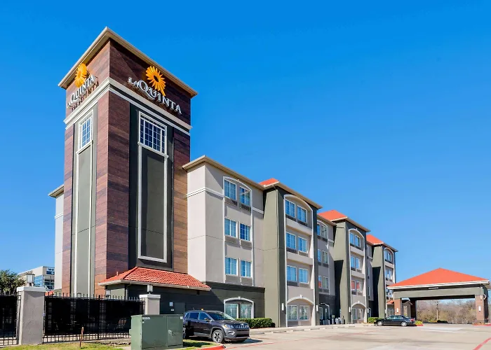 Discover Your Home Away from Home with Extended Stay Hotels in Fort Worth