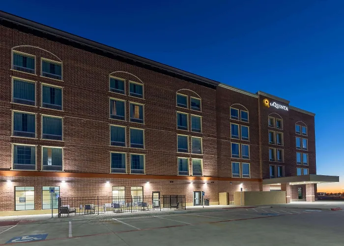 Discover Your Ideal Stay Among the Best Hotels in Frisco, Texas
